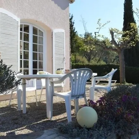 Dom wakacyjny Maison Le Lavandou, 5 Pieces, 8 Personnes - Fr-1-251-245 *
