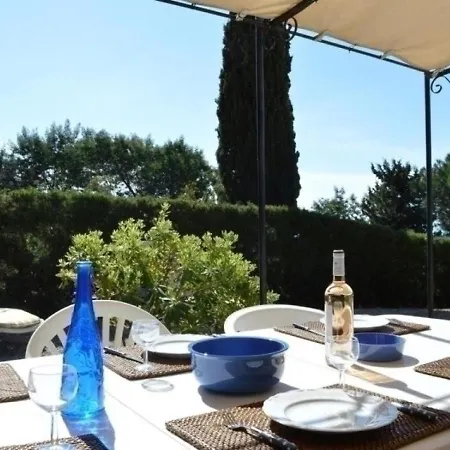 Dom wakacyjny Maison Le Lavandou, 5 Pieces, 8 Personnes - Fr-1-251-245 *
